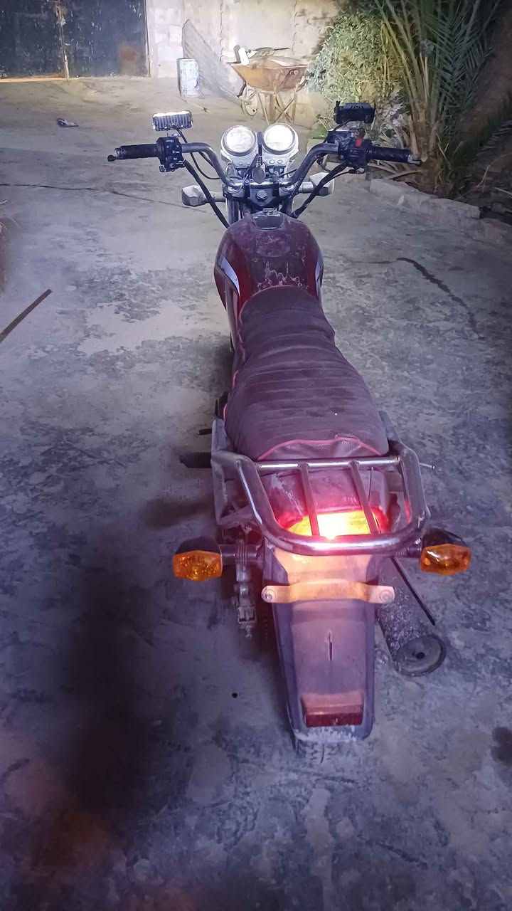 دراجة دايون موديل ٢٠١٧ شغالة كاملة بيهة دخان قليل ستوني مبدل الهة ولفات تايرات جدد عوزهة ترتيبات السعر ب٨٥٠ وبهة مجال بسيط كربلاء, العراق


**إذا كنت صاحب هذا الإعلان وتريد حذفه لأي سبب، رجاءا أرسل رسالة إلى الدعم الفني**