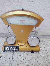 ميزان ايطالي ١٩٥٥ • ألمنيوم ونحاس • للديكور فقط