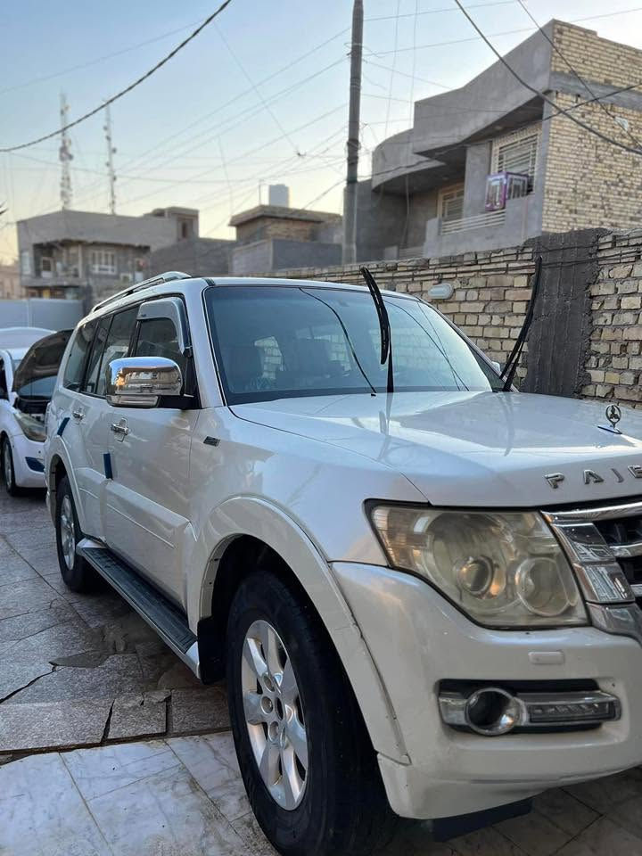 باجيرو 2010 حبتور 
فول مواصفات 
زوج تايرات جدد 
منظومة تبريد جديدة 
قطعتين صبغ 
بيها صبغ الجاملغ الامامي الايمن صبغ بدون ضربة و الجامغ الخلفي الايمن رش دون ضربة 
صارت بيها طخة بلدعامية موجوده بلصورة
رقمها بغداد انكليزي 
باسمي مداور ثاني يوم 
مكاني بغداد الحبيبية 
السعر 115 بيها مجال للشراي
اني اريد ابيع ما اريد اوكف على سعر 
للتواصل ***********
