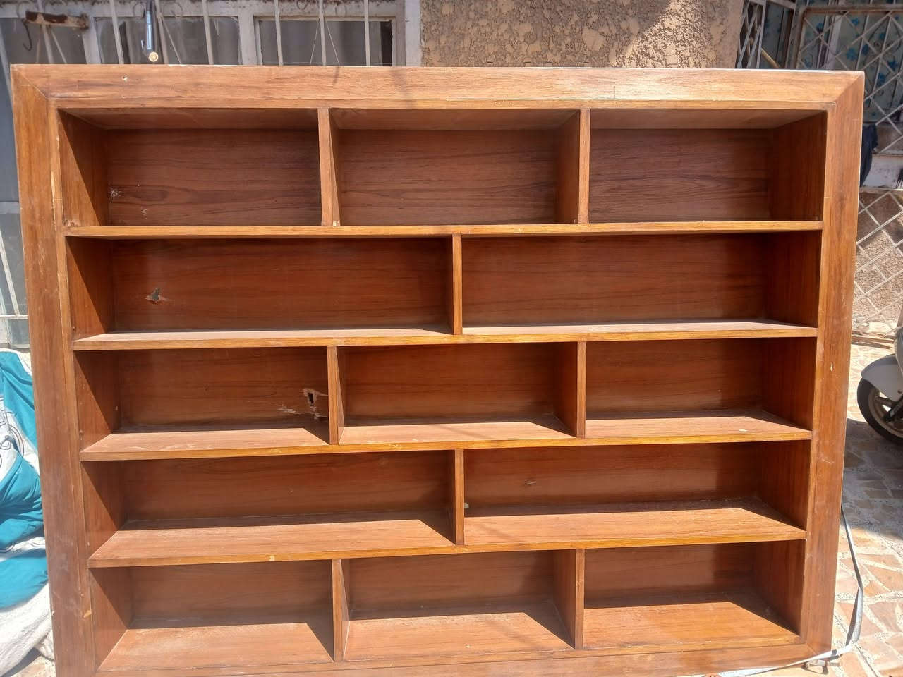 سلام عليكم مكتبه صاج تفصال.   اصير بل حايط  عرض 230        ارتفاع 180بغداد لأمين ثانيه ***********
