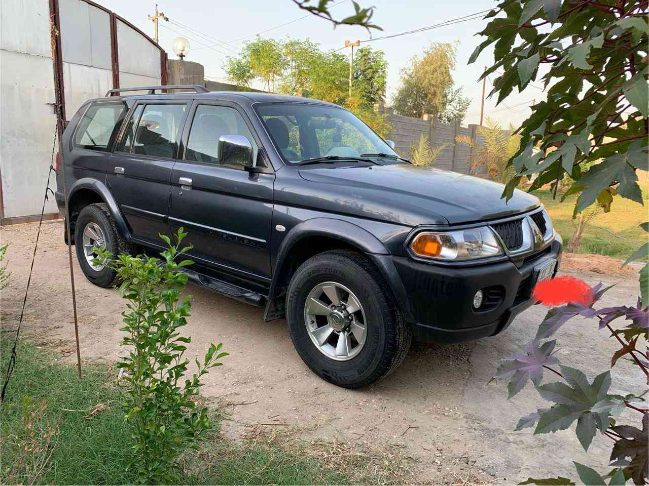 السلام عليكم
للبيع متسوبيشي ناتيفا خليجي 2008
🔹 الوارد: خليجي
🔹 الگير: أوتوماتيك
🔹 ماشية : 274 ألف كم
🔹 التبريد والتدفئة: شغالين 100%
🔹 شاشة + كاميرا خلفية
حالة السيارة:
▪️ المحرك بيه تبخير
▪️ الصدر جديد
▪️ لا يوجد صبغ ولا تبديل
▪️ الدعامية الأمامية مبدلة بيها شخوط مكحلة
▪️ بيها جراد بالقمره والبنيد 
▪️ رقم بغداد باسمي – تحويل ثاني يوم
 السعر: 95 ورقة بيها مجال حگ الجية 
مكان السيارة بغداد
للتواصل بي واتساب: (***********)
