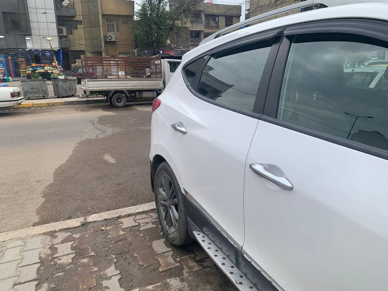 توسان 15 امريكي 2400 /4 فور ويل كوشنات تدفئة حادثهه جامغ جهة السائق مبدل نفس اللون 14500$
***********
