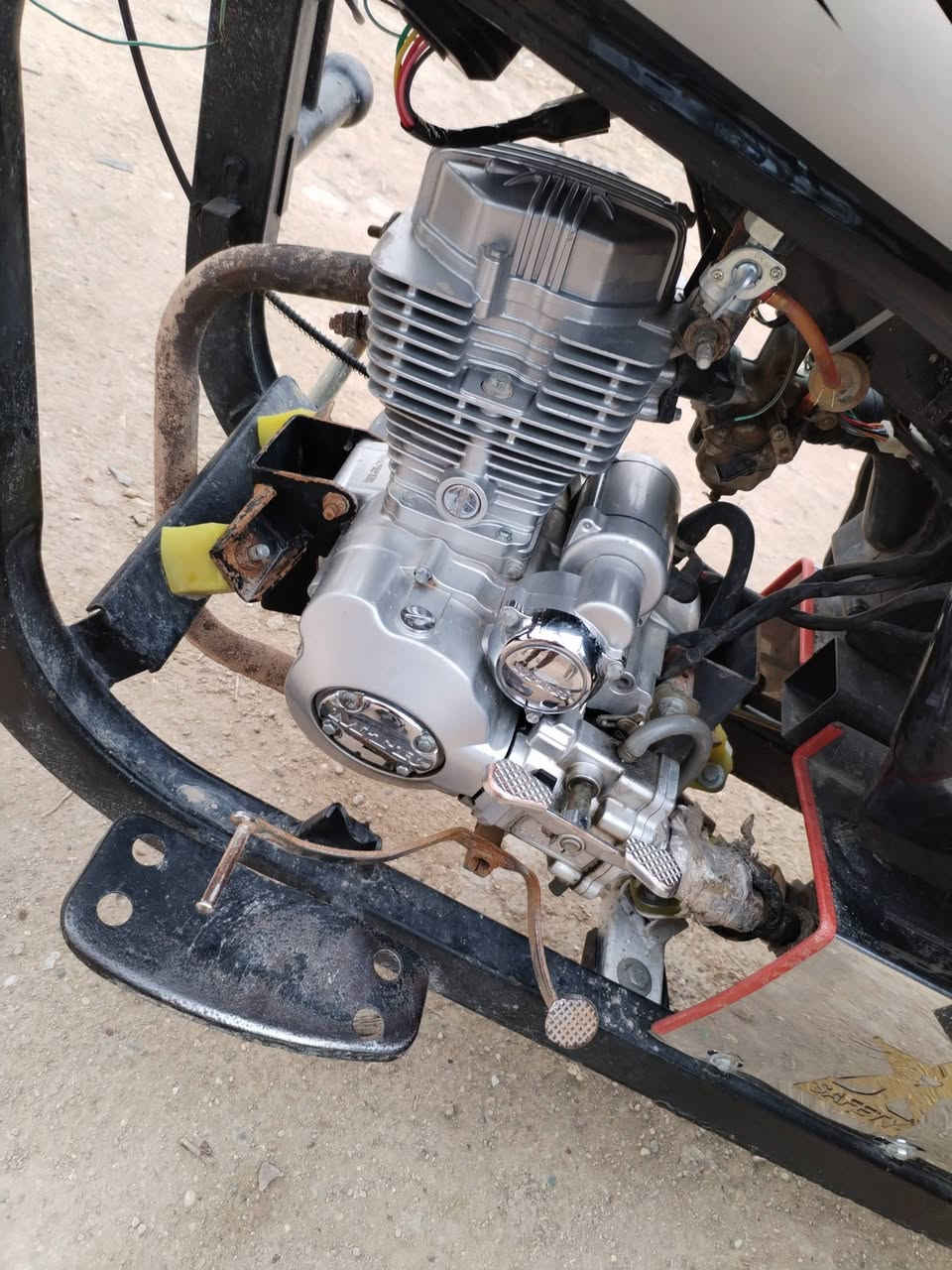 سلام عليكم ستوته للبيع (كلك. كلك)كفاله من عشاير ستوته جاهزه نكره سلف 
تعمير 25 كله جديد محرك كهربايات 
حصيره جديده عوزه صبغ
شاصي مكفوال من خياس ركبه كفاله 
سعره  مليون  وبيه مجال للطيبين 
(***********)
