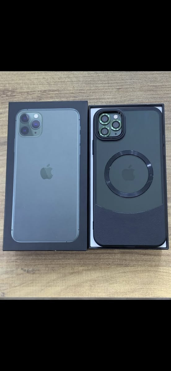 سلام عليكم
11 pro max للبيع 
ذاكرة 256g
بطاريه 73 
جهاز وتر بروف مامفتوح بي بس رجه خفيفه بل عدسه الاولا عده هل شي مكفول شرق اوسط كارتون اصلي ويا مع مجموعة كفرات مكاني بغداد الدورة سعر 325 الف ***********
