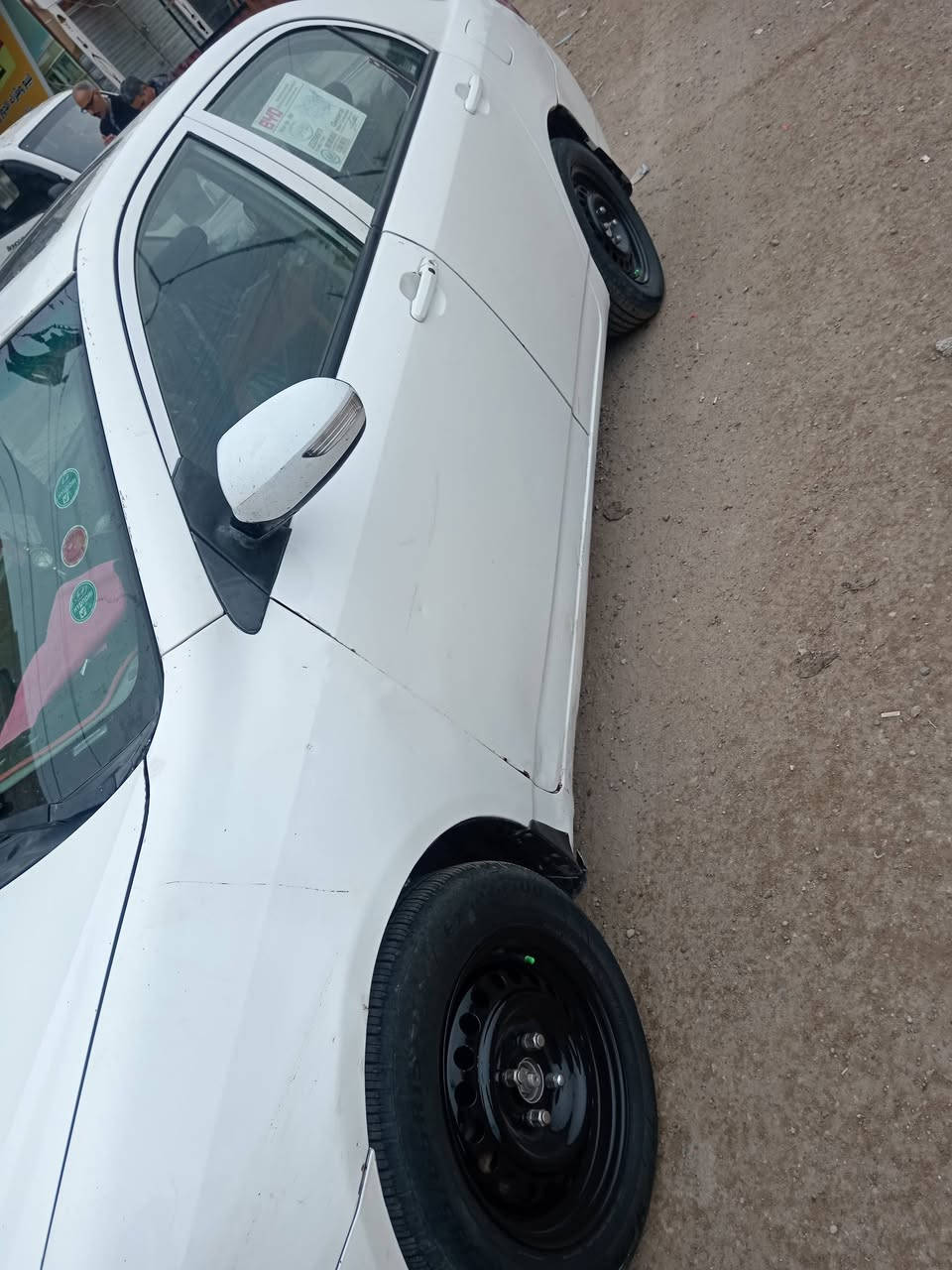 سلام عليكم بي واي دي موديل 13لبيع  كير عادي مكينه هوندا ياباني  كير صدر تخم تاير  جدد رقم بغداد سنويه ل 2028. صياره لا صبغ ولا ضربه فقط بنيد طاير وشويه رصعتين بلقماره بلاديه سياره كلها وصور واضحه سعر 53 اي سفسار ع رقم هاتف *********** مكاني بغداد الحسينيه الراشديه
