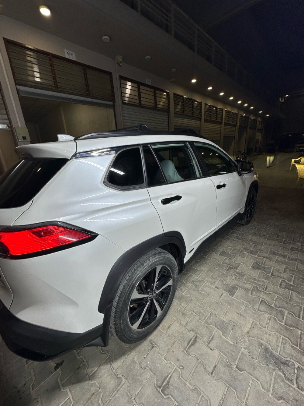 للبيع Toyota Corolla Cross Hybrid XSE 2024🇺🇸

✅ فئة XSE أعلى مواصفة
✅ محرك 2.0 هايبرد اقتصادي
✅ فتحة سقف 
✅ دفع رباعي AWD
✅ جنوط رياضية 18 إنج
✅ مصابيح LED
✅ شاشة وكاميرا خلفية
✅ رادار ومثبت سرعة ذكي
✅ مراقبة النقطة العمياء
✅ تدفئة مقاعد 
✅    كرسي السائق كهربائي مع دعم أسفل الظهر
✅    مقاعد SofTex (جلد )
✅      تكييف أوتوماتيك ثنائي المنطقة و تبريد خلفي 
✅شاحن لاسلكي
✅ باب الجنطة كهربائي 
✅ تشغيل عن بعد 
✅اشاير بالمري 

✅ Apple CarPlay و Android Auto

انظمة الأمان

•  رادار أمامي.
•  مثبت سرعة راداري.
•  نظام المحافظة على المسار.
•  فرملة طوارئ أوتوماتيكية.
•  مراقبة النقطة العمياء.
•  تنبيه حركة المرور الخلفية.
•  حساسات أمامية وخلفية مع كاميرا رجوع

السيارة وارد أمريكي، نظيفة جدًا، الضرر موجود بالصور فقط بنيد ومصلح نفسه ومصبوغ بالإضافة إلى الجاملغ بيه بارد وتكحيل موجود بالصور 
الايرباك الطاك فقط السائق 
السيارة جديدة ونظيفة 
السيارة باسمي واني مستوردها  رقمها بابل 
ماشية 31 ألف كيلومتر قابل للزيادة 
رقم السيارة بابل 
📍الموقع: بابل
📞 للاستفسار: (***********)
💰 السعر: (200$) قابل للتفاوض