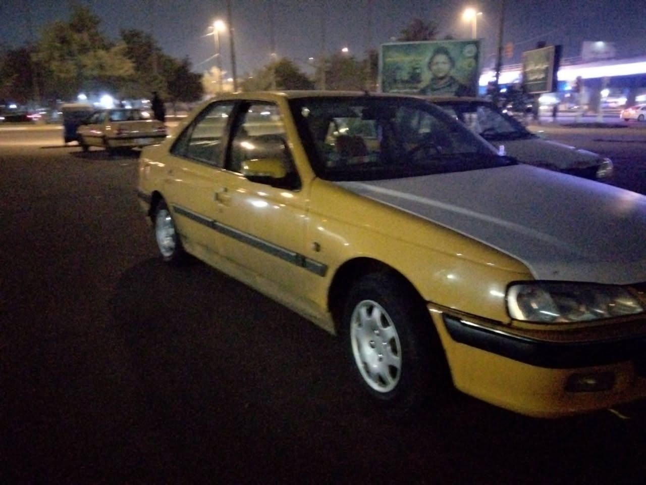 السلام عليكم بيجو باص مديل 15 سياره كفاله كير مكينه خير من الله صدر حلو تايرات تضاف سياره بسمي مصفره من كلشي نقصها تبريدها بس غاز 
هاذا رقمي اتصل وتدلل ***********
