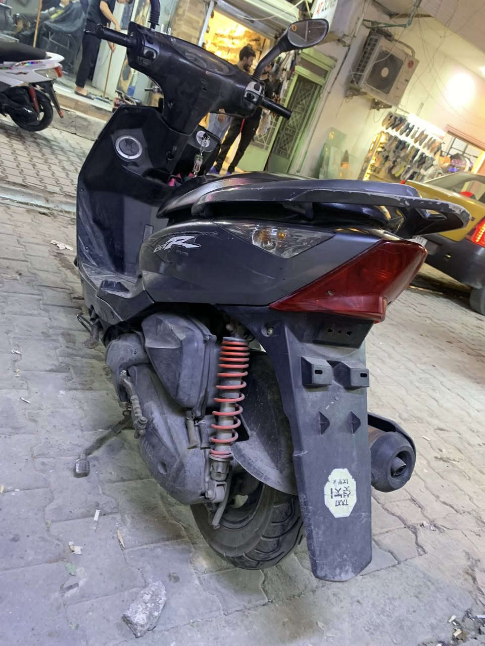 سلام عليكم ماكس ثعلب لبيع سعر ٧٥٠ وبيه مجال دراجه بلاديه نضيفه وحلوه مثل مبين بل صور وناعمه مكاني الاعظميه رقم ***********
