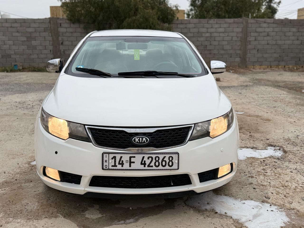 السلام عليكم
***********

السعر 82وبيها مجال 

كيا فورتي موديل 2010 خليجي 

  رش حزام فقط ب ولباقي كفالة عامة ،رقم بصرة أنكليزي بسمي تحويل ثاني يوم سيارة جاهزة مكينة كيرجدد تبريد حدادية جاهزة أي نقص مابيها

عنوان ناصرية,//
