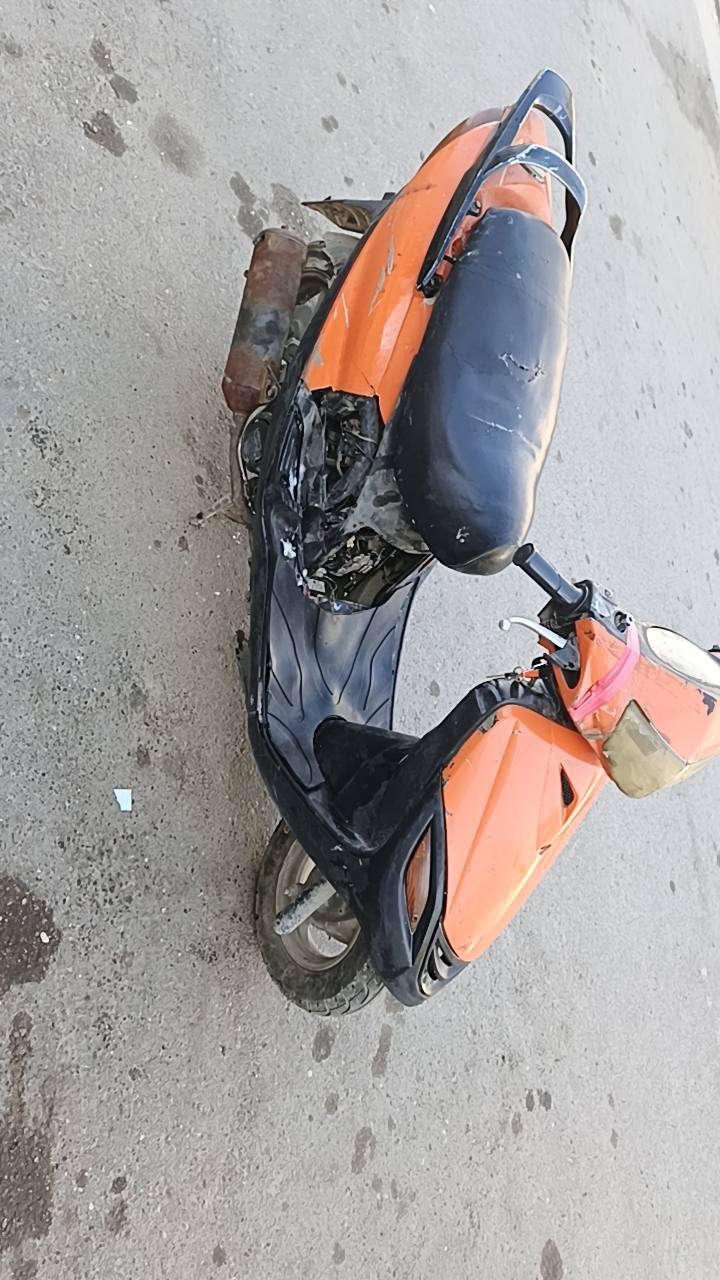 ماكس 140 لون مميز برتقالي شلعه ومعدل فول محرك ناعم ومستقر. بي خيط تبخير  وعوزها كعكه صالنصه نكره سلف اشاير شغلات لايت امامي واكف كيج بانزين يُشَتغلً رايدها ب 225 ومجالها بسيط عنواني بغداد حي العامل ***********
