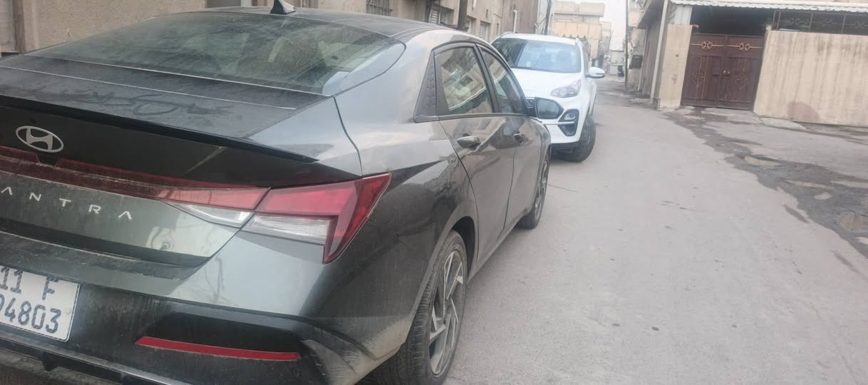 النترا مديل ٢٥ حادث صور موجوده بدون يرباك ماشيه ١٠ الف جديده مواصفات بصمه رادار حساس، امامي خلفي شاشه كترونيه 
بيه بعد موصفات 
رقم بغداد 
السعر ١٥٨ 
رقم ***********
