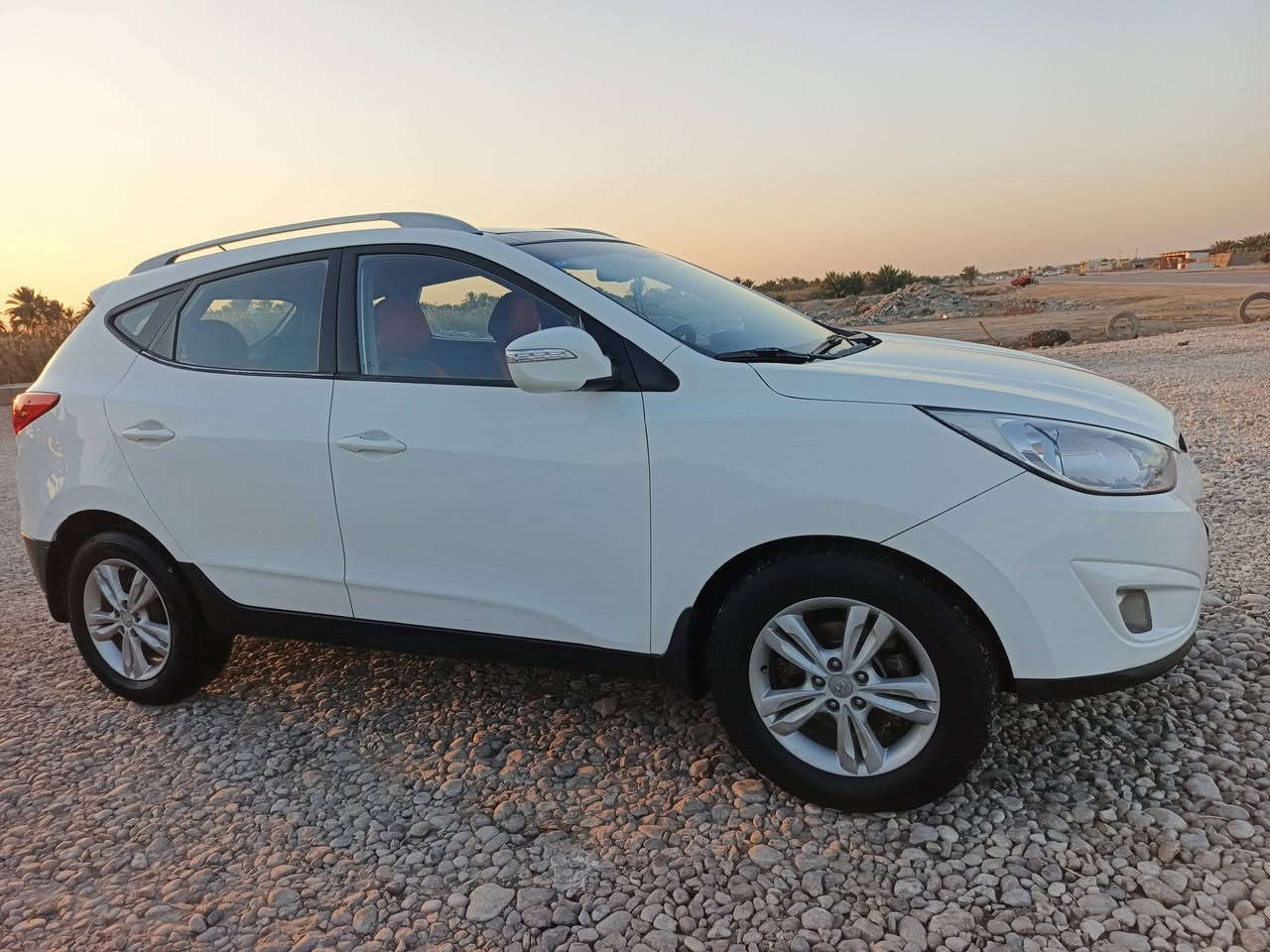 السلام عليكم... 
توسان ٢٠١٢ خليجي رقم بغداد تحويل مباشر مكفوله من الصبغ والتبديل ما عدا مكانات بارد وتكحيل بسيط جداً مكينة 2000دوش بحالة جيدة جداً وگير ممتاز حداديه ٨٠٪ أمامي وخلفي التايرات الخلفي شادهن جديدات والامامي نظافتهن ٧٠٪ الأرضية مغلفة جلد بصورة عامة السيارة جيدة جداً
مكان السيارة الحله ناحية الحمزة الغربي السعر 140$ وبيها مجال بسيط..... 
للأستفسار *********** متوفر واتساب
