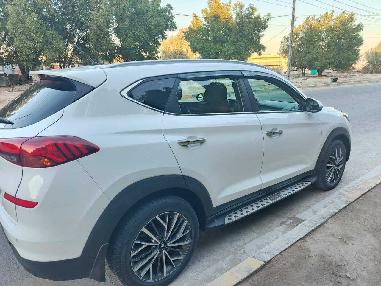 السلام عليكم سياره نوع توسان خليجي موديل 2020 شركه الكاصد فول موصفات واحد على واحد عده البنراما خمس عدسات كشنات بقلاوء  كشنات كهربائي جهتين بصمه داخل صاج شاشه جبيره تحكم جهتين حساسات السياره جديده مال بيت تحويل مباشر  السياره كفاله عامه بس بارد بقبق الجنطه شبر والباقي كفاله عامه كير مكينه حداديه تبريد تدفه كفاله عامه وضع الشركه العنوان كربلاء السعر185بيع سريع رقم الهاتف***********
