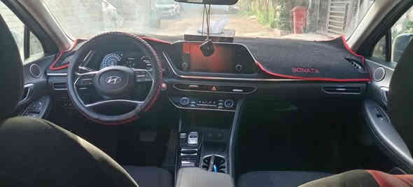 سوناتا موديل 22 فول لون سمنتي مميز ممرقم فحص حره بأسمي حادثه بارد وربع بالجاملغ الأمامي حار الايربكات كله سليمه السياره ليبر واحد ولا قطعه مبدله السياره حلوه ومرتبه اكفله الك بالمكاتبه  بيع او مراوس حتلو معوقين 
السعر المطلوب 170بيه مجال 
الصور الحادث موجوده بالمنشور 
متواجد على فيس 
***********
