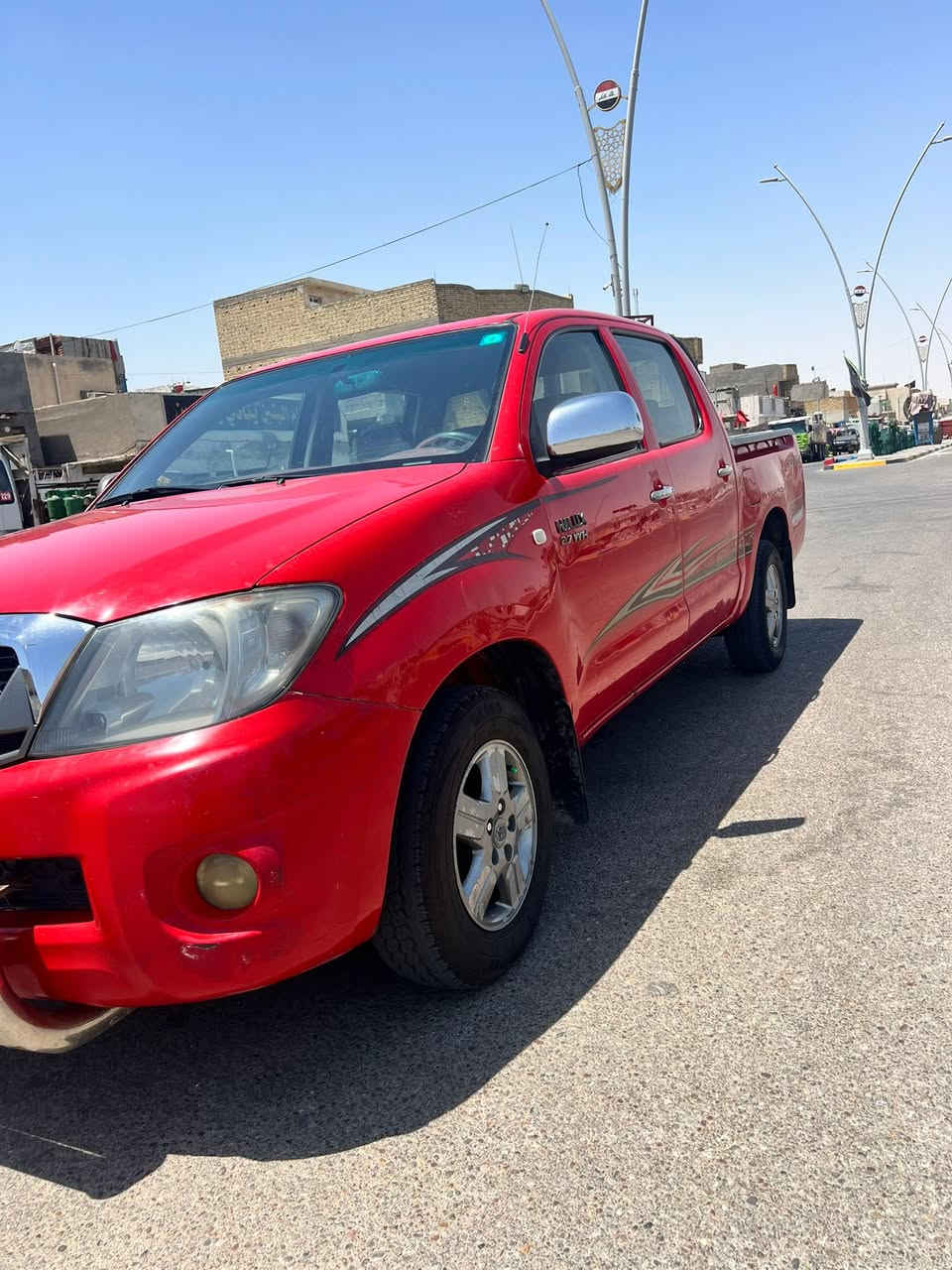 السلام عليكم 
بيكم فلاونزه 2009 شاصي 19 
سيارة جاهزة من كلشي  
السيارة باسمي رقم انكليزي مشروع وطني تحويل ثاني يوم سنويه جديده 
تبريد ثلج جاهزة مال جناي 
كير عادي 
بيها مكانات صبغ 
دوشمة جلد جديدة
ارضية جديدة 
السعر ١٣٥ وبي مجال 

المكان البصرة الحيانية 
الهاتف ***********
