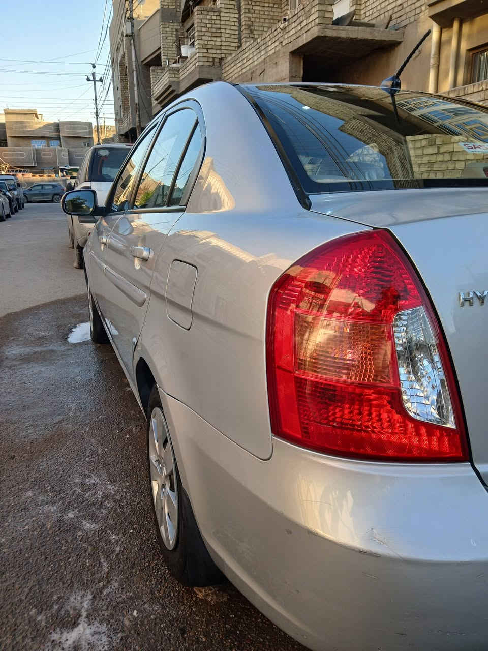 السلام عليكم للبيع هونداي اكسنت 2010 الشركه العامه محرك 1600 مكفوله من الصبغ رقم بغداد نكليزي الجديد ***********
