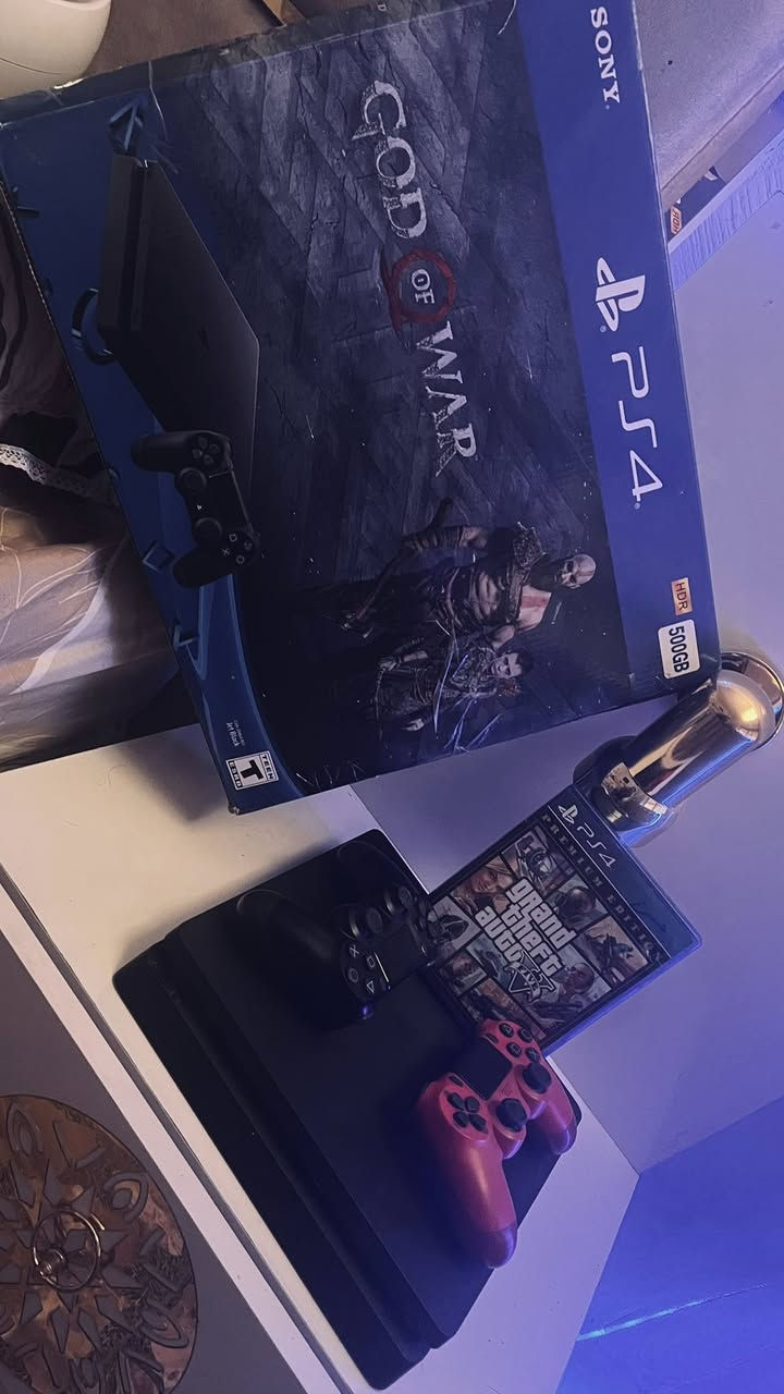 🎮🔥 للبيع – بلايستيشن 4 سلم (PS4 Slim) 🔥🎮
جهاز نظيف جداً ويشتغل 100% بدون أي مشاكل ✨

📦 المحتويات:
✔️ جهاز PS4 Slim
✔️ يدين تحكم (دوال شوك)
✔️ قرص GTA V 🔥
✔️ جميع الملحقات (أسلاك كاملة + HDMI + شاحن)

🎮 الجهاز يشغل كل الألعاب بسلاسة وبدقة Full HD 🔥
(الأداء نفس الفات بس بحجم أصغر وأهدأ) (GameSpot)

💰 السعر: 235 وبي مجال بسيط 

📍مكاني: مدينة الصدر 
📩 للحجز أو الاستفسار خاص او *********** واتساب
