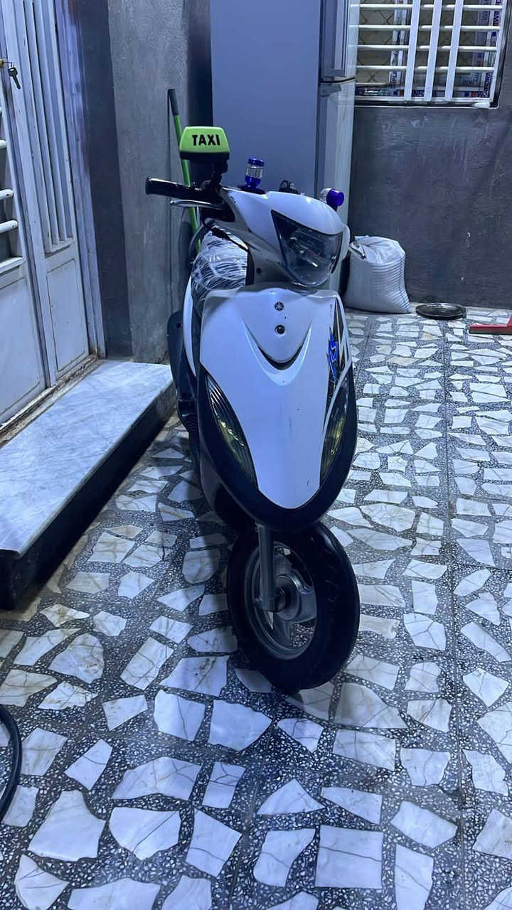 درجه للبيع ماكس عدله كهربائيّ شغله كفرات مختمه  عل بلاد تشغيل سلف دراجه مانقصه بس ابريك الوره بس بنزات السعر 550 وبيه مجال


**إذا كنت صاحب هذا الإعلان وتريد حذفه لأي سبب، رجاءا أرسل رسالة إلى الدعم الفني**