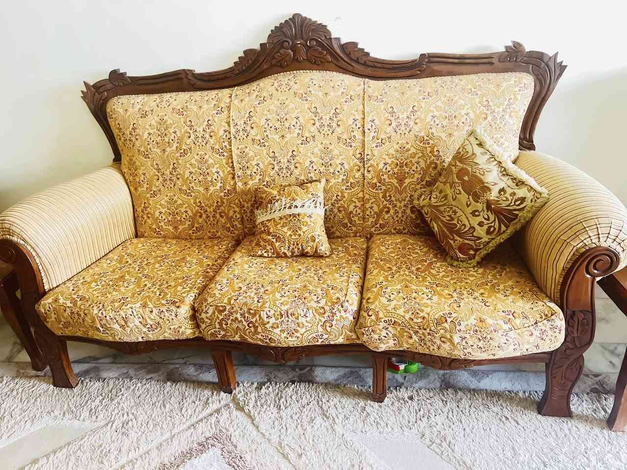 السلام عليكم 
 
للبيع تخم قنفات ملكي زان النظافة ‎%‎95
 العدد10 + طبلات للبيع العدد 4 
المكان ذي قار قضاء النصر 
للاستفسار  الاتصال 
***********
