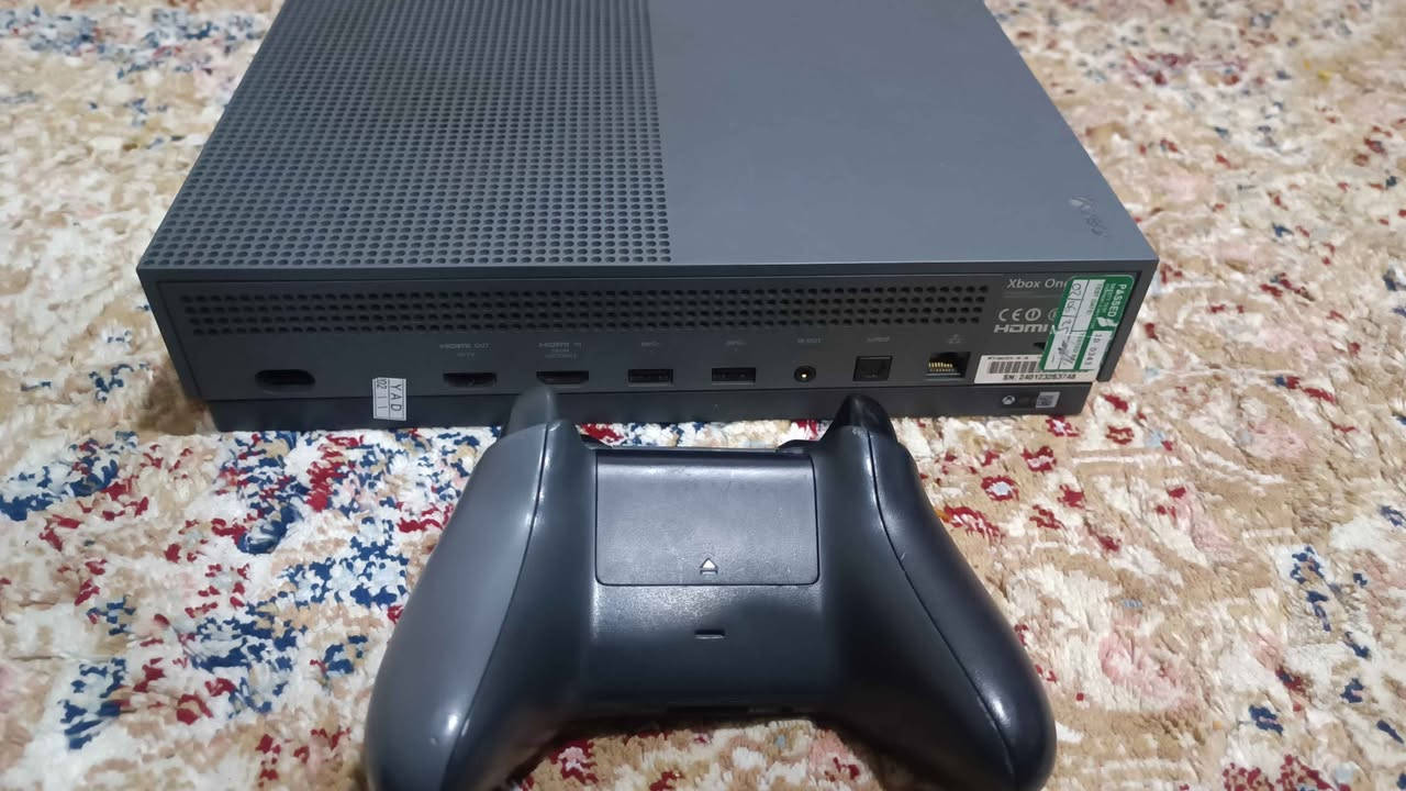 للبيع اكس بوكس وان اس باندل لونة وصوتة مميز جهاز لامفتوح ولامصلح وبي العاب قوية وبي كيم باس نضافة 100/100 سعره 165 للأتصال *********** كركوك, العراق
