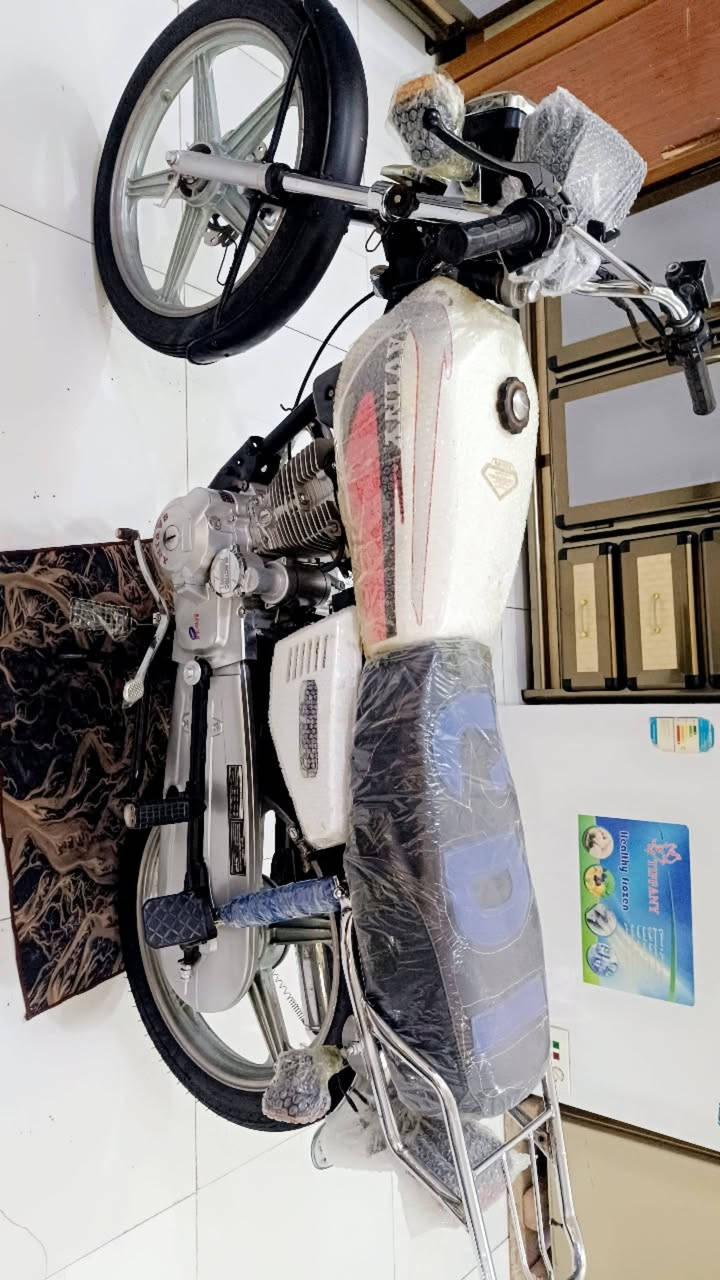 السلام عليكم سيفان موديل 2022 دراجه نضيفه وحلوه شوفت عينك الشكل القديم الباب الاول شوفت عينك نقصه باتريه كاعد اوراق سكنر مال وكيل 5اوراق الشراري يتصل مكاني حله شاوي يم فلكت غرفت التجاره السعر مال بيع 575 مال بيع وهذا رقمي للاتصال ***********
