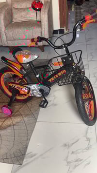 ثنيات • دراجات