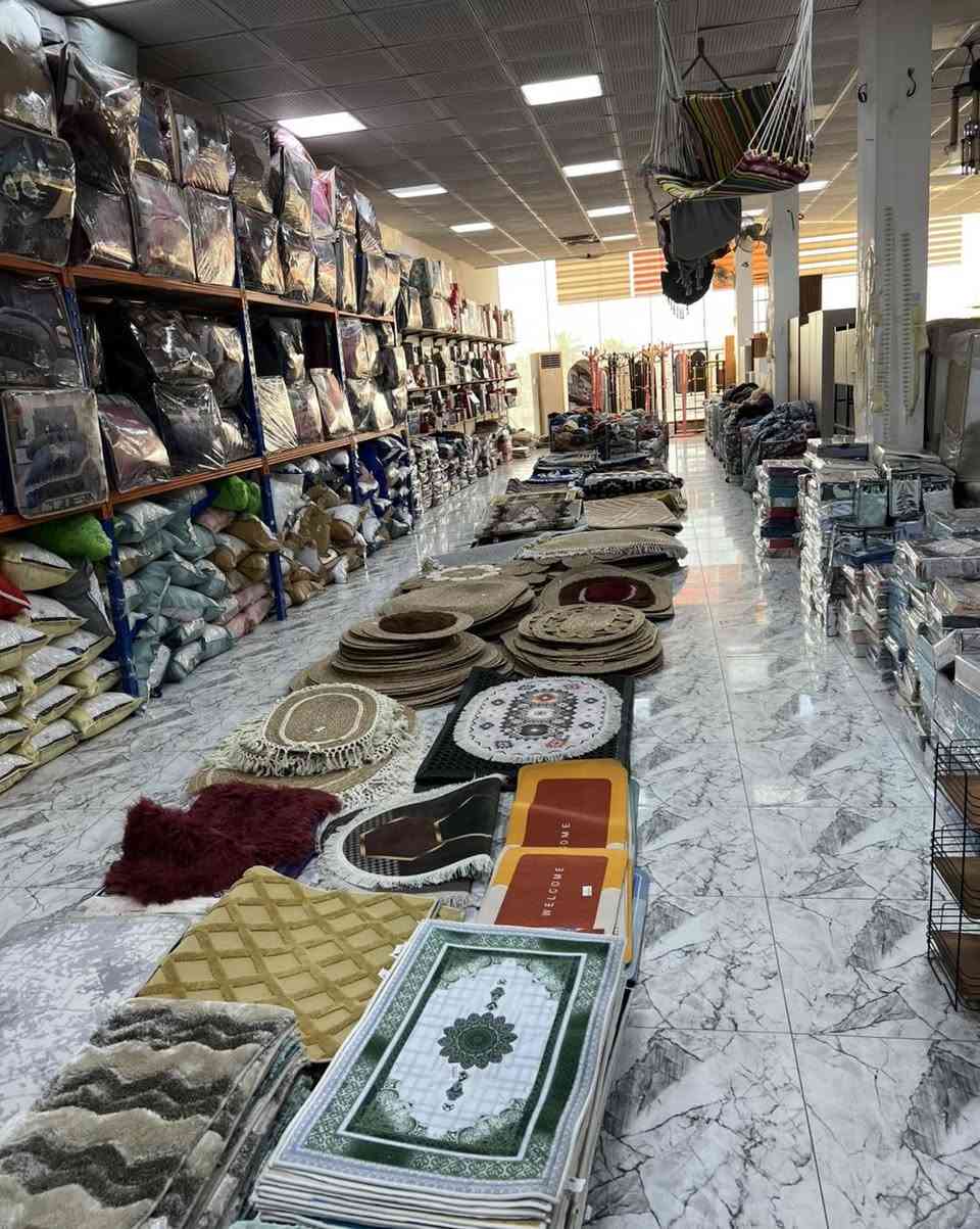 من أشهر وأنسب المجمعات للمستلزمات المنزلية في بغداد – العامرية، شارع العسل

يُعد مجمع الدار لأنسب الأسعار من الوجهات المميزة للتسوق، حيث يوفر تشكيلة واسعة من المستلزمات المنزلية، الزجاجيات، المنظفات، الهداية والساعات ، ، والأجهزة الكهربائية، ومئات الاصناف الاخرى في طابق الأرضي

بأسعار مناسبة تناسب الجميع.
الطابق الأول مخصص  لمستلزمات  وكوزمتك  وعروض "حاجة بألف"، أما الطابق الثاني فيضم الأثاث، المفروشات وألعاب الأطفال  بأسعار مناسبة جداً.

حسن التعامل وأخلاق الموظفين وخدمة الزبائن  يشهد لها الجميع 💙.

الفروع:
العامرية – شارع العسل
حي الجامعة – شارع الربيع ، حي العدل مقابل القطاع الصحي
كل ما يحتاجه البيت في مكان واحد وبأسعار تناسب الجميع،


**إذا كنت صاحب هذا الإعلان وتريد حذفه لأي سبب، رجاءا أرسل رسالة إلى الدعم الفني**