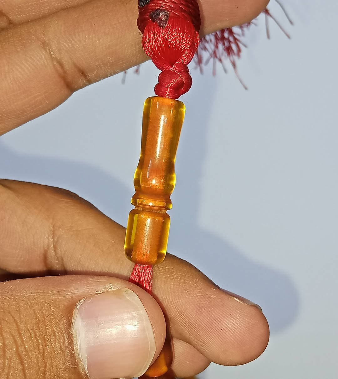 سلام عليكم سندلوس الماني قديم جراخة بيت عنوز نجفي عطاب وزن القطعه تقريباً 25 غرام 37 خرزه السعر 50 شامل اجور التوصيل ***********
