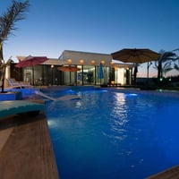 منتجع جاهز • بلد قرب المرقد • ١٧٥٠م