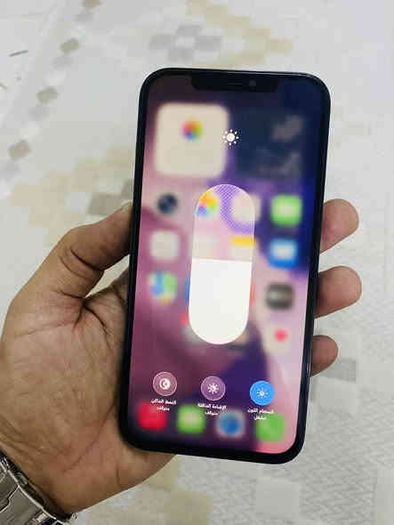 السلام عليكم 
ايفون 12 پروماكس
ذاكرة 128
بطارية 100%
تك سيم
نموذج m اصلي
وارد امريكي LL
نضافه جهاز 95%
فقط شاشه مبدلة و  بطارية
بصمة واكف
سعر / 255 الف دينار فقط
***********
