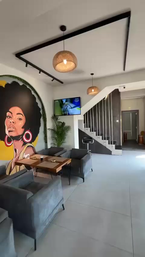 تخومة وميوزة اصلي شغل درجة اولى 26 تخم نفر 6 نفرين و11 ميز السعر 3ملايين وبيهن مجال مال جية
هـ ***********
مكاني كرادة
