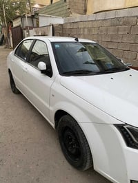 سمند دنا موديل 2022ماشيه 17 الف يعني زيرو بعد ها مطلوبه للمصرف السياره...