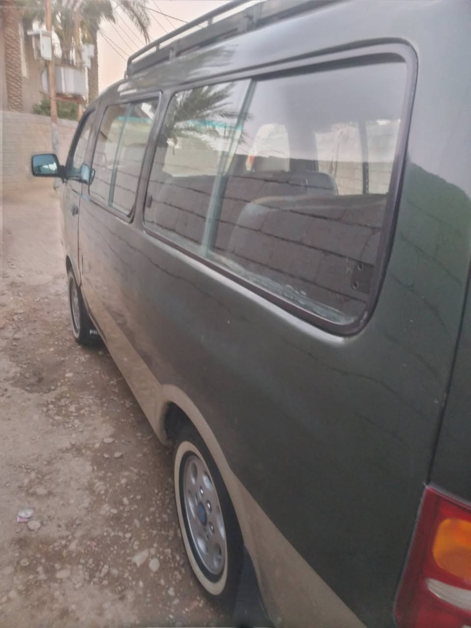 2001  السعر 85     ***********
