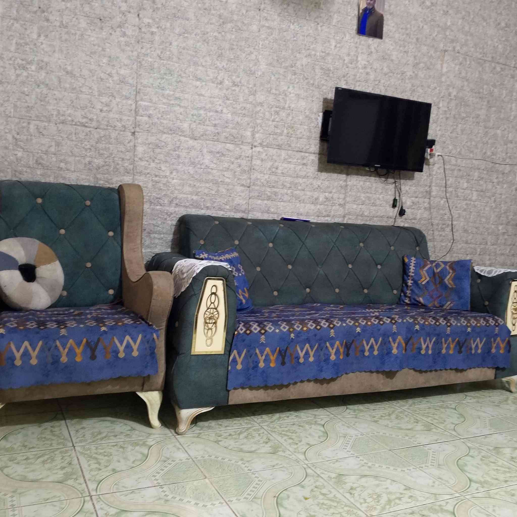 تخم توصا تكمه عشر مقاعد للبيع مكان بغداد لكريعات  250
***********

