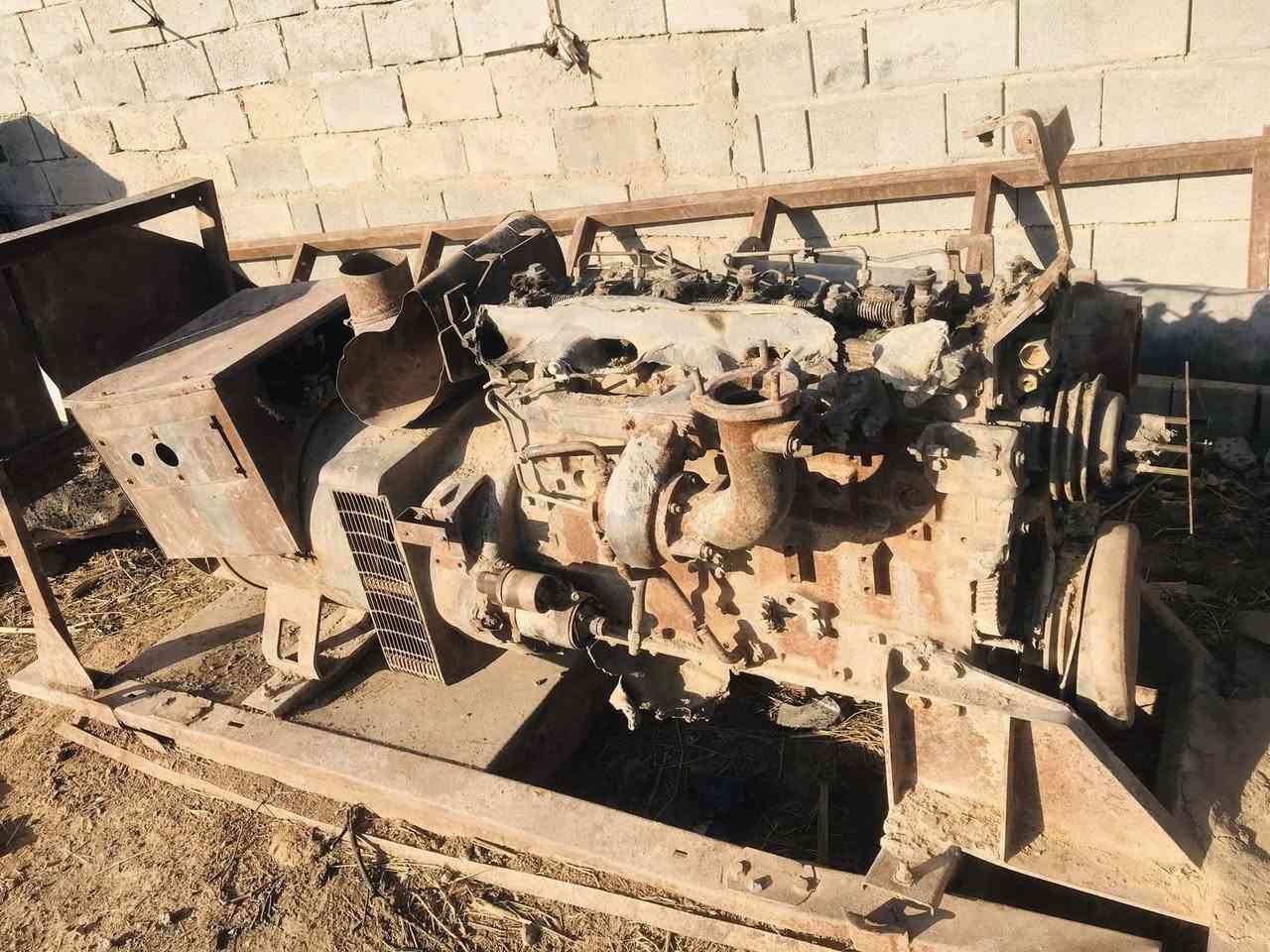 عندي هذا المولد لبيع احتركت عليه الغرفه وابيع كوم حديد المكان صلاح الدين ناحية يثرب الاتصال ***********
