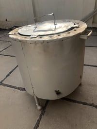 تنور حديد كبير للبيع السعر 40 الف مع محتوياته السعر 40 الف مكاني بالجا...