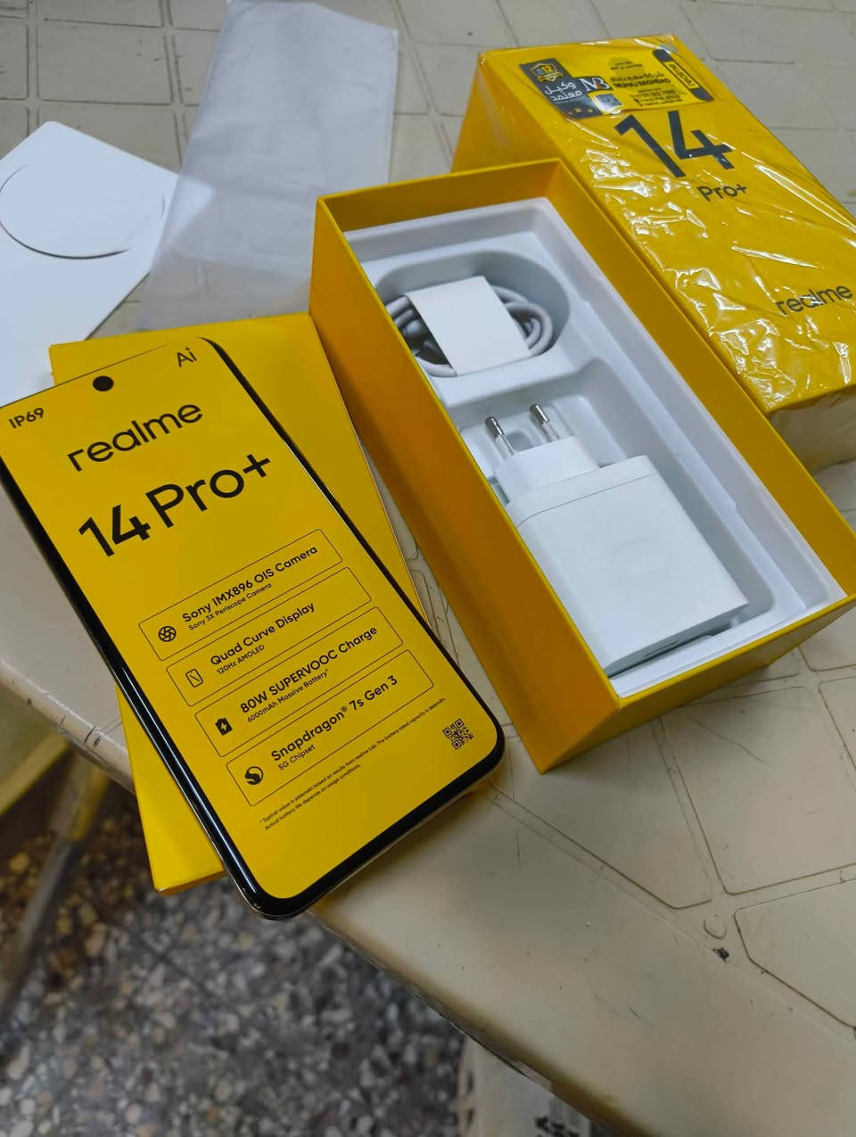 ريلمي 14برو بلاس 512 لون مميز جهاز اخو الجديد نضافة 100/100استخدام قليل مواصفات معروفة جهاز مفول من شاشة ومعالج وكاميرا وشحن وكلشي للبيع فقط السعر 465الف مكاني بغداد العامرية للاستفسار وتساب *********** بغداد, العراق
