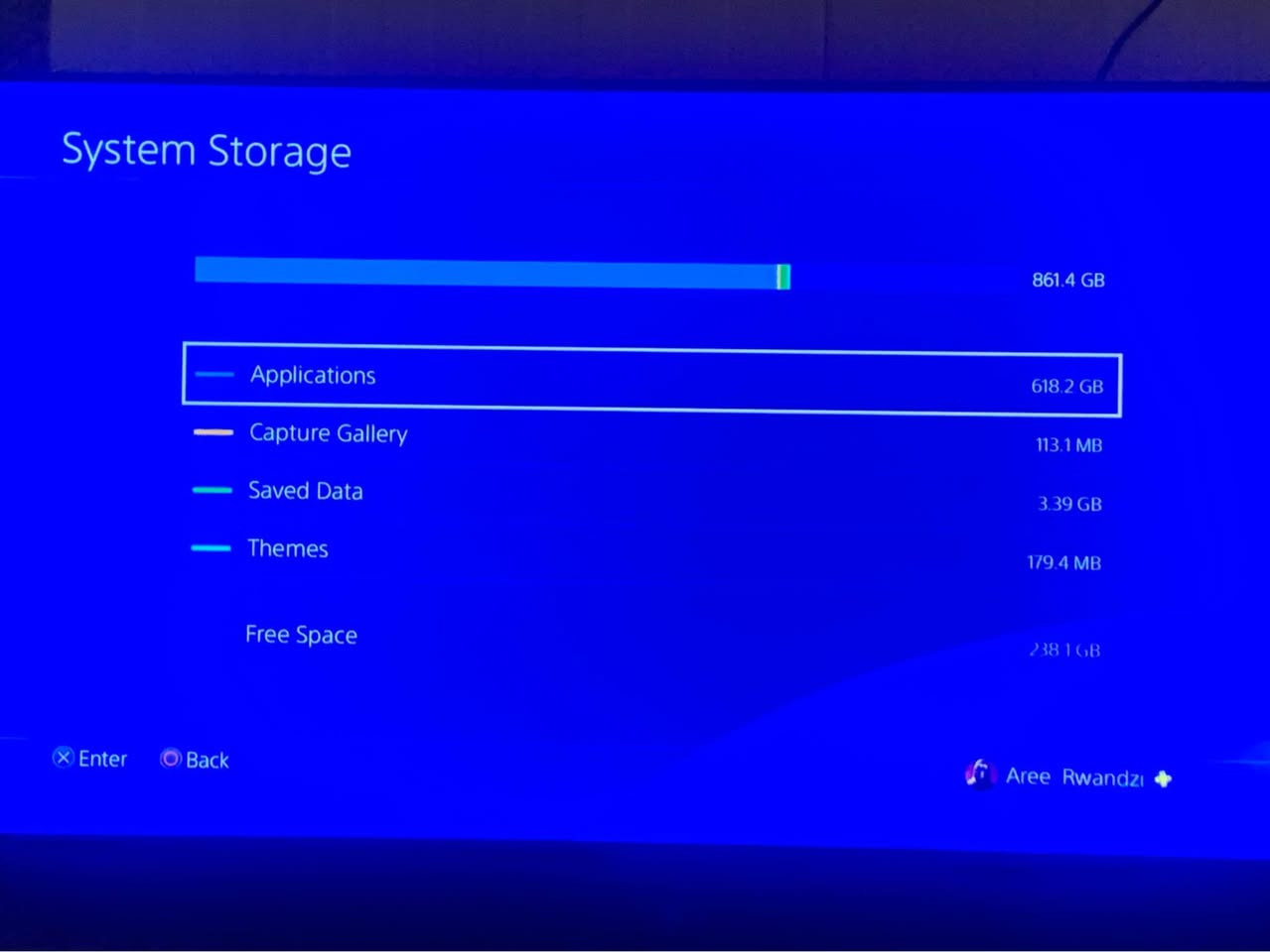 Ps4 Slim 1TB Online پێویستی بە جۆکەر نیە 
لە جۆکەر زیاتر یاری تێدایە
زۆر خاوێنە وەک نوێ وایە 
دەستی یەکە واتە ئەوەی بیبا 
ئەبێتە دووەم کەس کە بەکاری ئەهێنێ
 2 دەسکی بیلادی لەگەلە 
لەگەل پلەسی 1 سالی
  ئەم یاریانە ش 
Gta V5
Fc25 sar account
Rainbow
Motor fist sar account
Read dead 
گەیاندن هەیە بۆ سەرجەم شارەکان 
بە شەرت و بە زەمان ئەی فرۆشم أربيل, العراق


**إذا كنت صاحب هذا الإعلان وتريد حذفه لأي سبب، رجاءا أرسل رسالة إلى الدعم الفني**