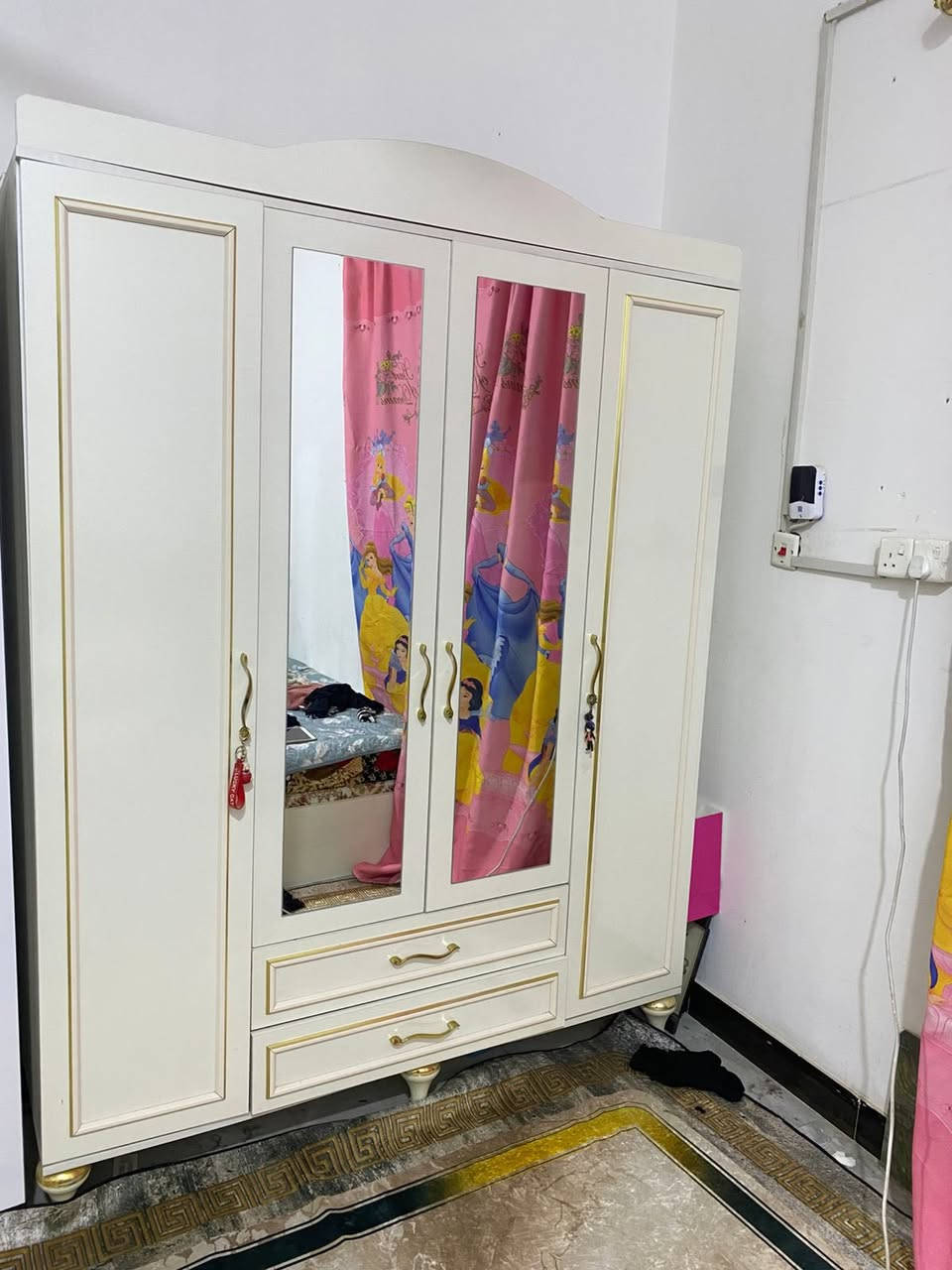 غرفتين للبيع الجوزي ب٣٠٠   والبيضه ب٥٠٠ للاستفسار ***********
