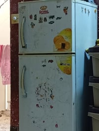 ثلاجه جديده و تجميدها خير من ماداخله تصليح سعر ١٢٥ مكاني ابو غريب شهدا...