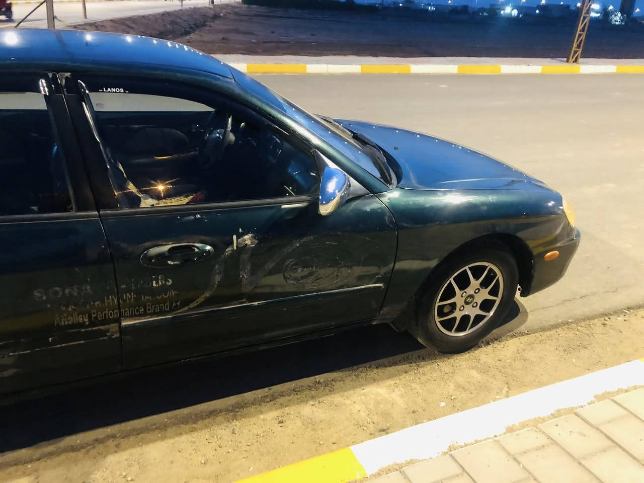 سوناتا منغولي 2001 بغداد باسمي رقم انكليزي بدون صبغ وتبديل كلشي علبلاد محرك سته 2700  اوتماتيك كلشي شغال   السعر60 مجال قليل  تعال خاص او *********** اتصل وتدلل
