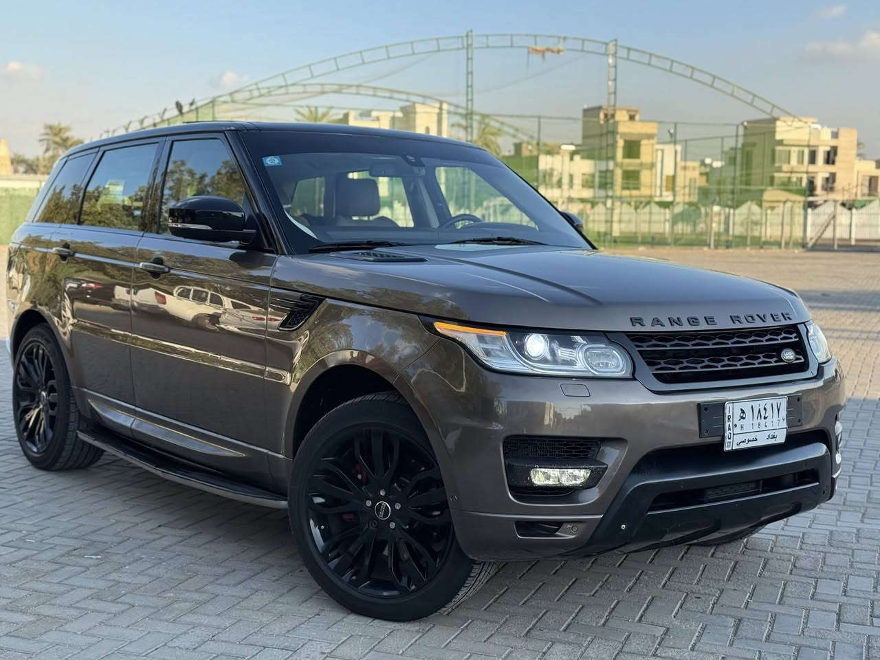 سلام عليكم
رانج روفر 2014 سبورت 
وارد الماني بدون حادث فقط صبغ دعاميات وشبر بين الباب والجاملغ الخلفي 
مواصفات 
شاشة جبيره 
كامرة 
بيبان شفط
جكات 
بجم زنون دينامك
ثلاجه
كشنات جلد 
رادرات جانبيه
بانورما 
6 سلندر 
رقم بغداد هزة جديدة بدون نقوصات بدون اي مسج 
السعرررر 26000 وبيها مجال 
العنوان بغداد اليرموك 
***********
