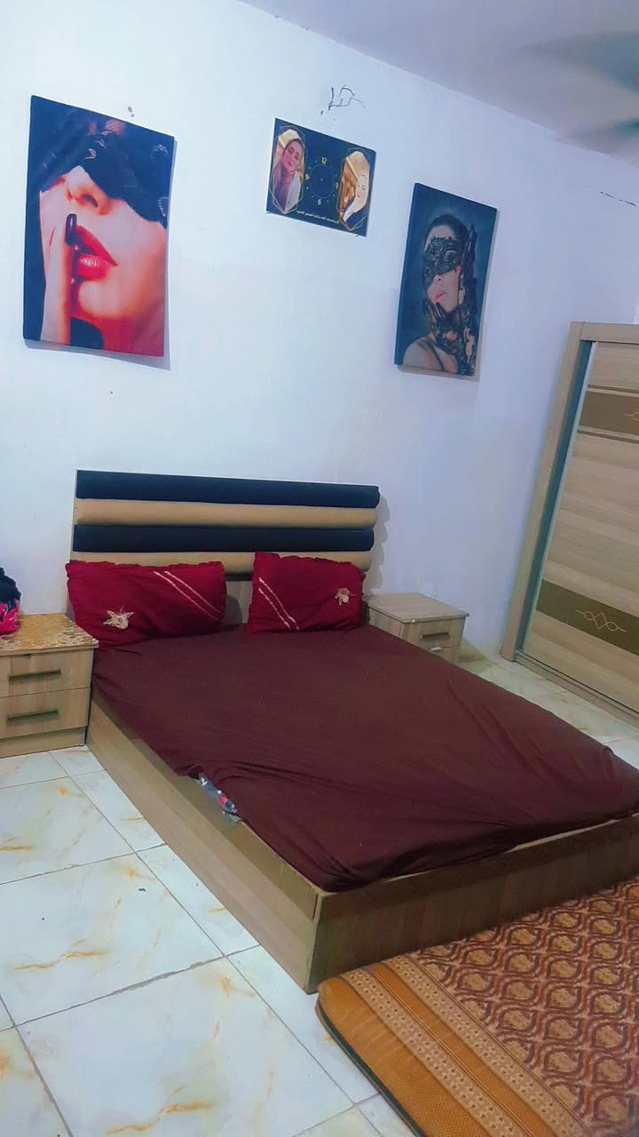 غرفة نوم اي ضرر مابيها سعرها ٣٠٠وبيها مجال


**إذا كنت صاحب هذا الإعلان وتريد حذفه لأي سبب، رجاءا أرسل رسالة إلى الدعم الفني**