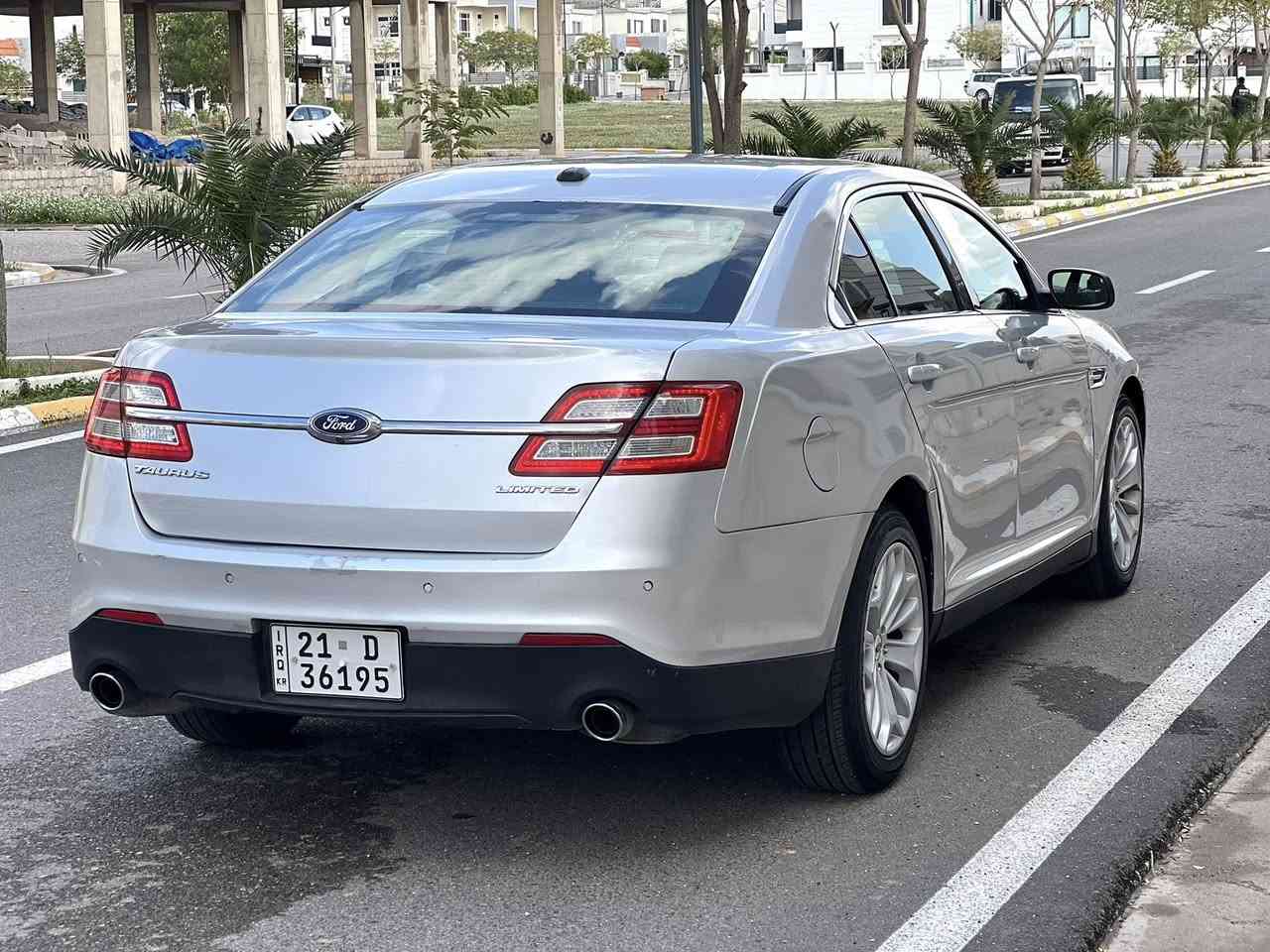 السلام عليكم للبيع فقط
فورد تورس 2017 امريكي بجم كبس
#السعر ( 117 ) $ ورقه
فول الفول عدا اسلايت لمتدد
للاتصال ***********
بيه جاملخ صبغ فقط
والسونار مرفقه
 مواصفات لمتدد 
محرك V6 ممفتوح
دواخل جديد 
كشنات جلد 
كشنات كهرباء 
حجم محرك 3500 
كير محرك بشرط
وثبيت سرعه
لايتات زنون
تحكمات استيرن
تبريد لمس 
شفتات استيرن 
شاشه جبير كار بلي
صدر امامي خلفي جديد
طخم تايرات جديده
شرط تحويل و غرامه 
رقم سليمانيه جديد
 سنويه لحد 2028
عنوان ديالي خانقين
