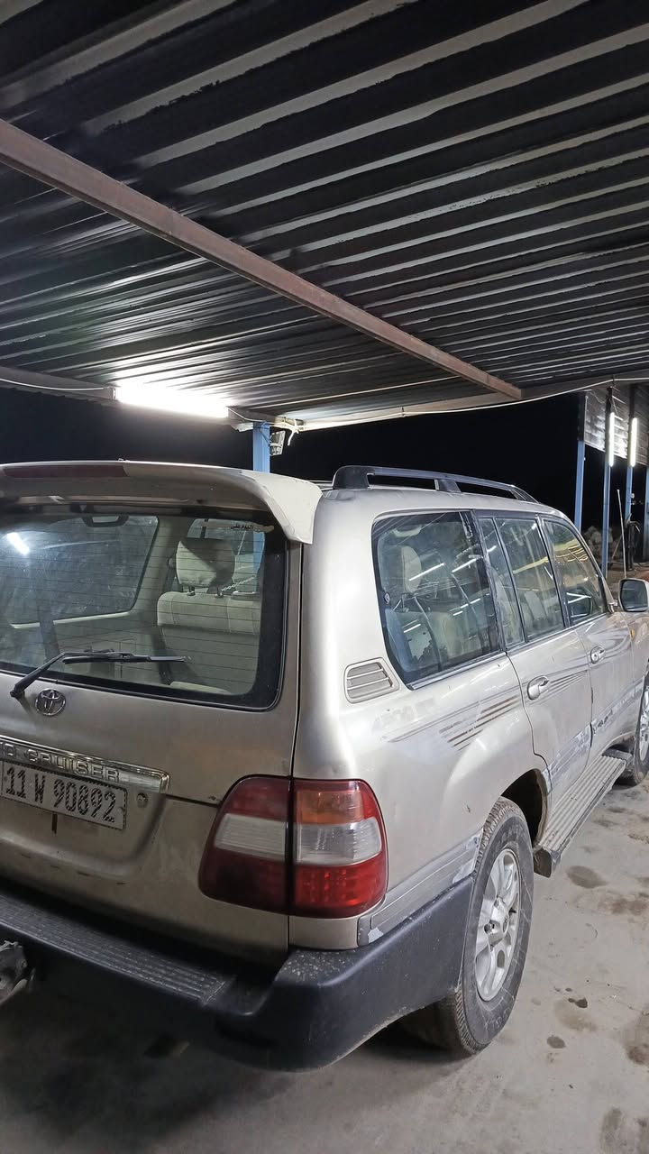 السلام عليكم من رخصة الادمن
لاند كروز للبيع موديل 2004
مكينة 6 عدلة 
كير اوتوماتيك فور ويل لو كير 
رقم بغداد انكليزي 
بيها كير كايم 
السعر 105$ وبيها مجال 

رقمي وبي واتساب ***********
