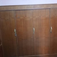 غرفة خشب • مستعملة • غرفة نوم