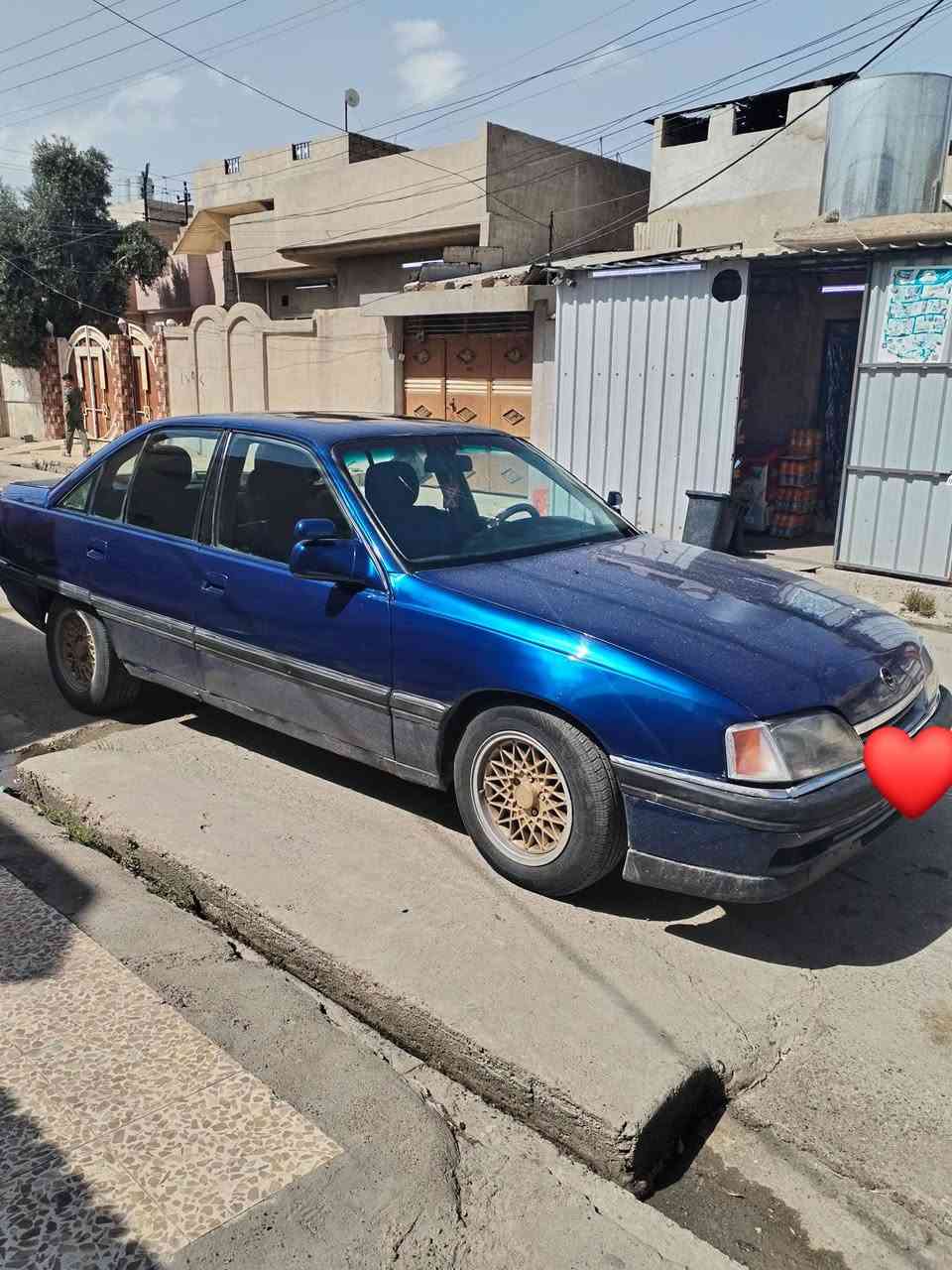 سياره أوميكا للبيع محرك شرط مال كصه مشدود جديد كير شرط حجم20 شرعي اني السعر 35 وبي مجال بسيط ***********
