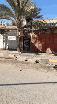 سلام عليكم بيت للبيع مساحه 220
طابقين وبيه خمس غرف ومحلات اثنين المكان شطره بل شعله ..
رقم الهاتف..***********
