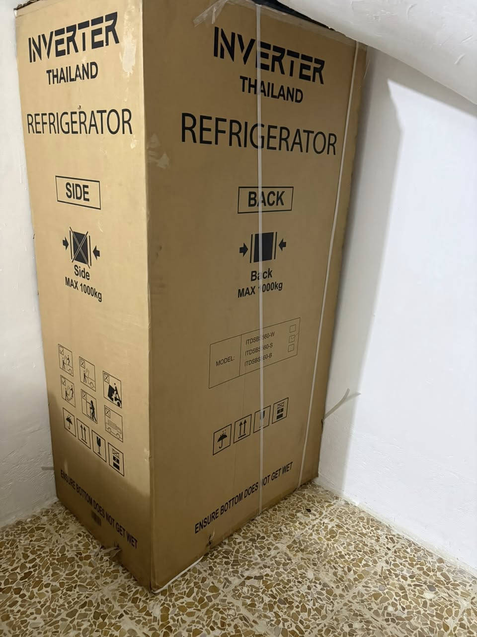 ثلاجه +مجمده 
(يعني بابين)
نوع LG
مامستخدمه أبدا 
سعر ٩٠٠الف


**إذا كنت صاحب هذا الإعلان وتريد حذفه لأي سبب، رجاءا أرسل رسالة إلى الدعم الفني**