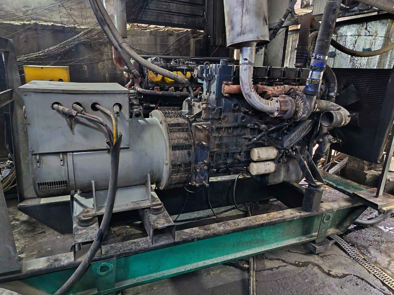 بعد الصلاة والسلام على رسول الله محمد
 
للبيع مولده شتاير ٢٤ ولف  b13
سعره ٥٠ وبيه مجال بسيط
طبك جديد محمله حالياً ١٠٠٠ امبير ابيعلك علحمل
بس بيه بدايت كازكيت فقط 
توليد ستام فورد ٣٠٠ كي في 
مولده تأخذه من الحمل 
ابيعلك بسعر توليد وشاصي 
٥٠ ورقه وبيه مجال بسيط 
طبكته الموسم الفات صارت عليه ٨٠ورقه 
مكاني بغداد حي الجهاد 

***********
***********
شراي يتصل
